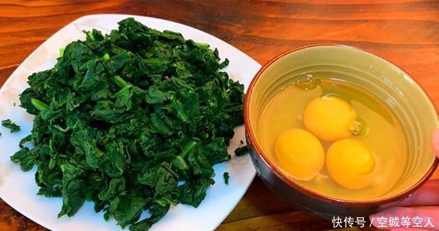 这菜叶子别再扔掉了,比萝卜还营养,用来炒鸡蛋最香,别不懂吃