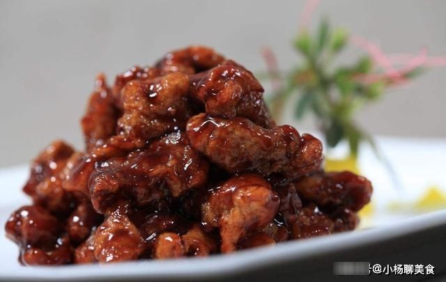 做糖醋排骨时，排骨下锅前多加一步，排骨更入味，而且更鲜嫩