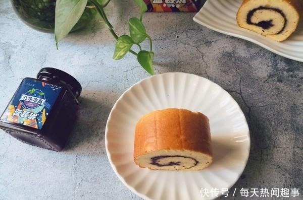 做蛋糕就要用烤箱教你一款无油小蛋糕,保证好吃到不想停