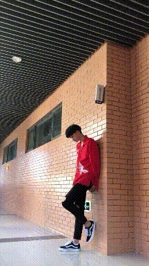 |搞笑GIF：女人就像是一把沙子 不管你怎么抓都会漏的