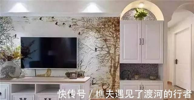 嵌入式|参观同事新房，一进门就看呆了，超喜欢卧室的嵌入式收纳柜