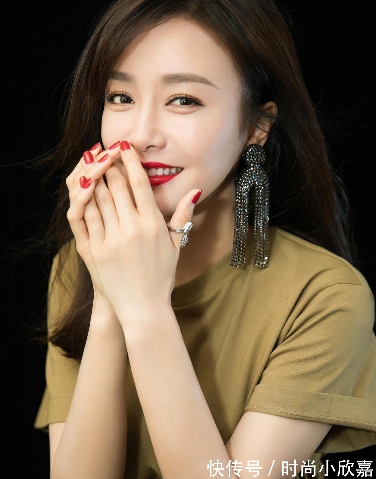 搭配 女人过了45岁,建议少戴这4种“首饰”,显廉价不说还没气质