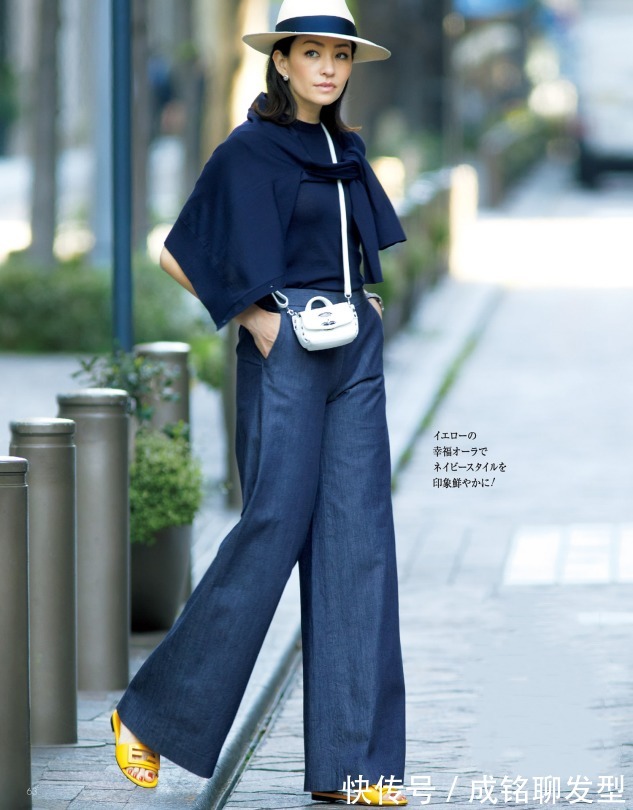 品位|年过五十穿衣不要太老气,不要刻意装嫩,优雅知性的叠穿更有品位