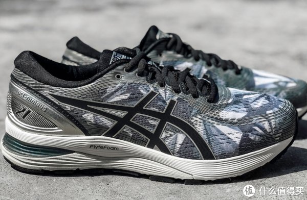 中底科技 秋日跑步装亚瑟士国民跑鞋Gel23体验