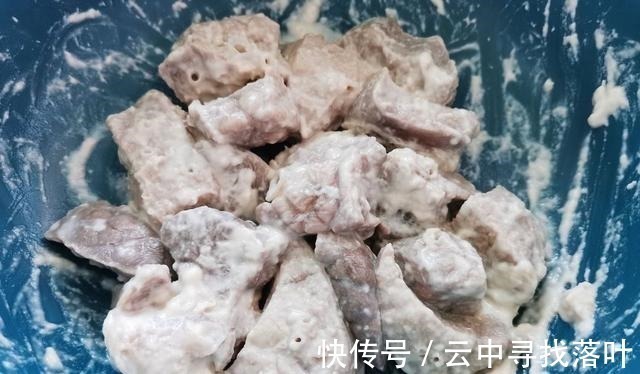 猪扇骨|咳嗽了大半个月,竟被这一碗治好了!适合全家养生润肺的必备靓汤!