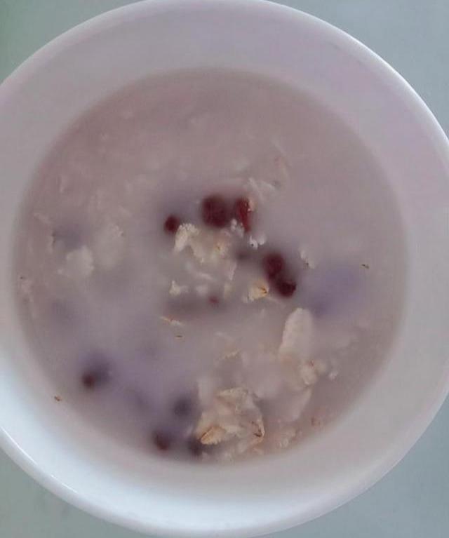 牛奶红豆燕|天然“BB霜”终被发现,每天吃一点,美白变美,皮肤滑嫩水汪汪