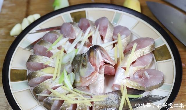 好吃|清蒸鱼,鲜嫩好吃不长肉,掌握几个小技巧,啥鱼都能做好