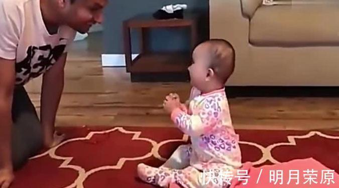 小宝宝|1岁宝宝居然会和爸爸吵架,萌宝接下来动作,把网友都笑翻