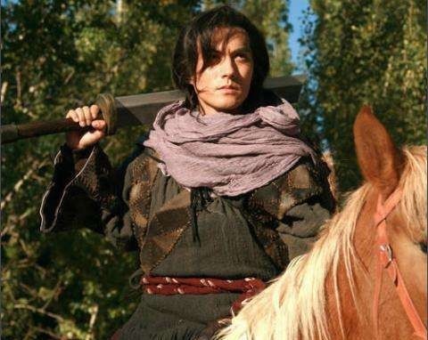 李逵|《水浒传》里李逵跟燕青相比,究竟谁的武功更高一些?