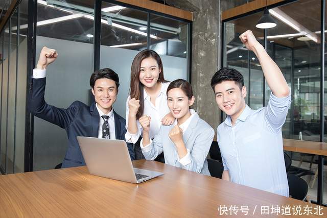 早餐必备的韩式鸡蛋卷,营养美味简单易学,软软糯糯的很好吃