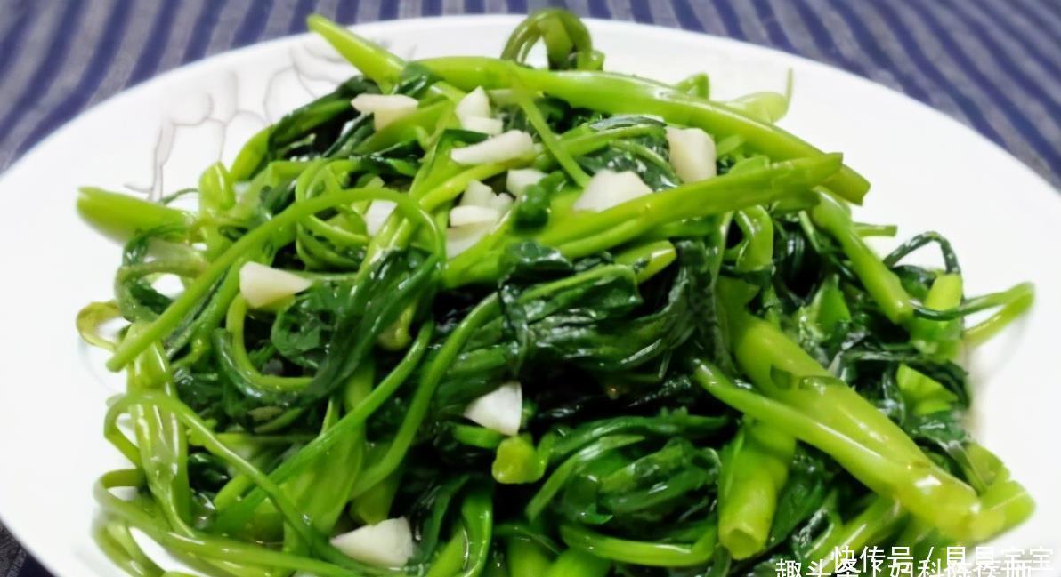 聪明女性爱吃3种食物,每天吃一盘,补益气血,抗衰老,好处多多