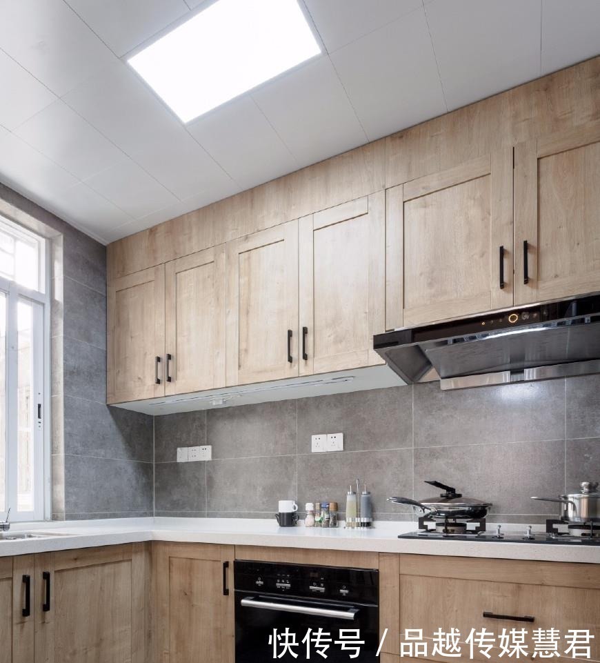 榻榻米床|坚持把沙发墙挖个“洞”,家人不解!完工后都夸我大智若愚!晒晒