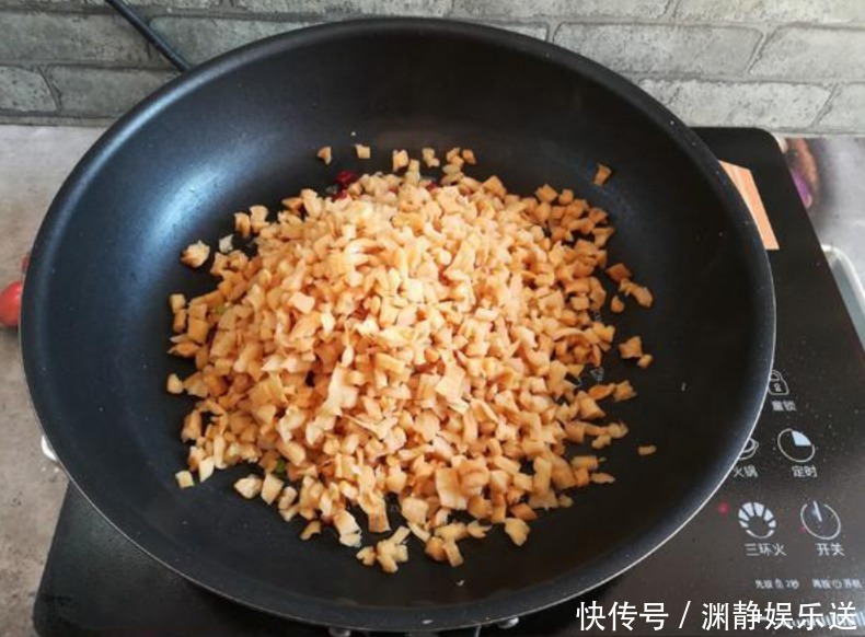 好吃|好吃又下饭的腊肠炒萝卜干,简单易做