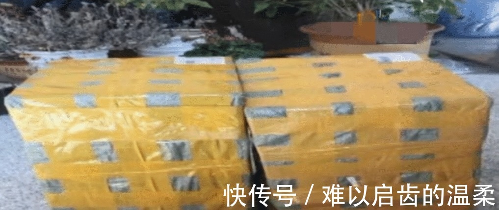 何经理|女子买1200元零食, 快递员嫌重不送上楼, 曝光后, 对方解释亮了
