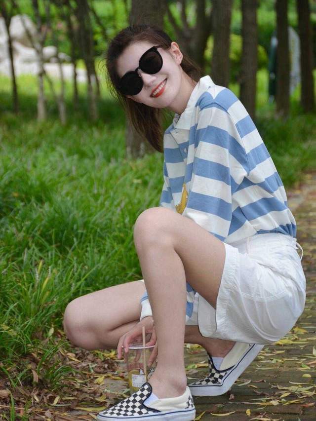 时尚博主|初秋的早期穿搭分享,这几款好看又实用,简约又时尚的气质搭配