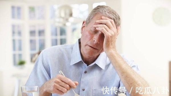 服用降压药|患有高血压,要牢记睡前3不做,饮食注意这3点,或能稳定血压