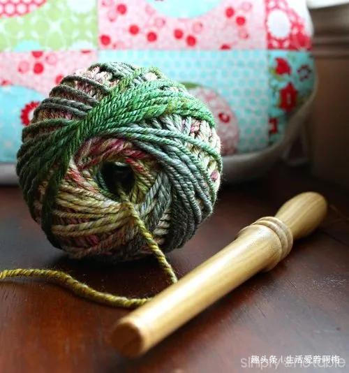 编织爱好者都喜欢的毛线收纳小妙招，不乱滚，不打结！