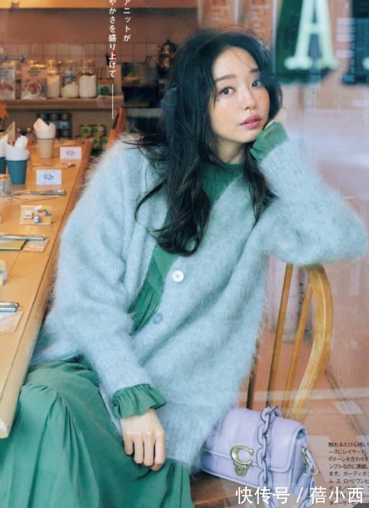 牛角扣|难怪日本博主都很有气质,学她们穿衣打扮看似普通,却越看越耐看