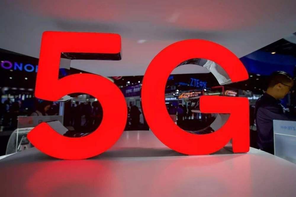 华为5G设备|英国再加“紧箍”！明年9月起禁用华为5G，英国巨头扛不住了！