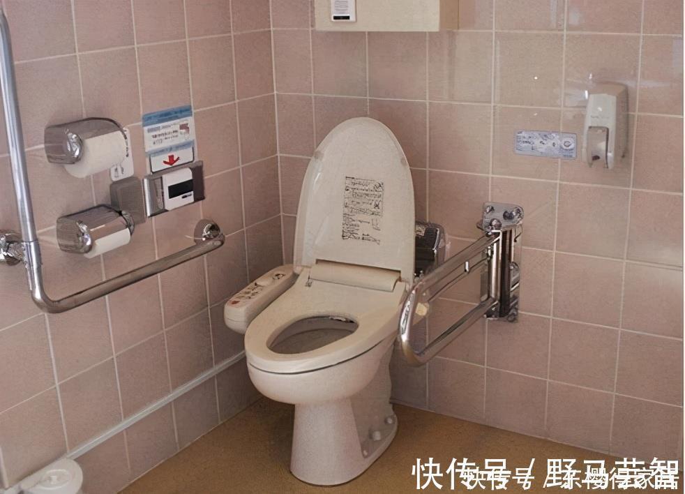 坐浴器|头一次看见卫生间这样设计,太聪明了,看完真想回家跟着学