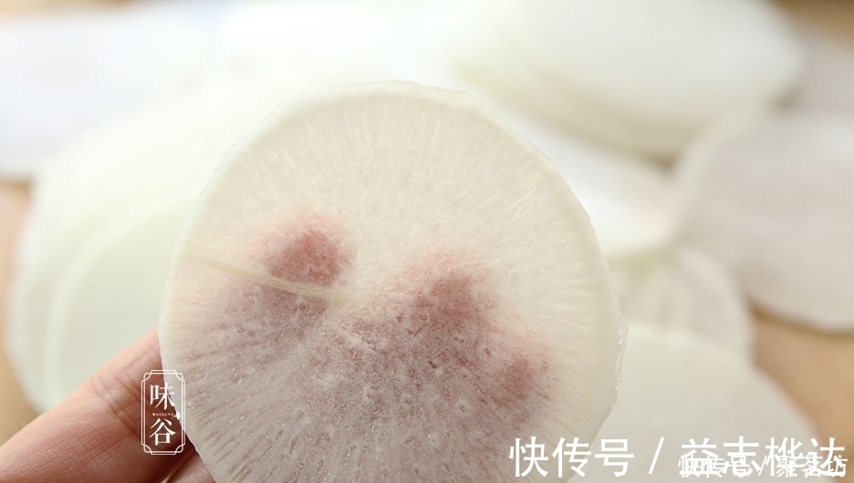 萝卜|初春,多给家人吃此菜,蒸一蒸就出锅,增强抵抗力,身体棒棒的