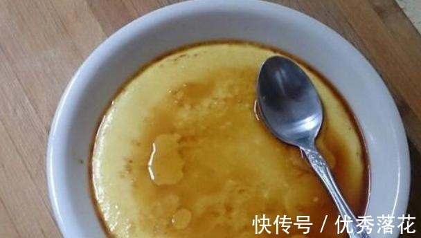 鲜香嫩滑的鸡蛋羹,全家都喜欢,做法简单,只要3步骤,一看就会!