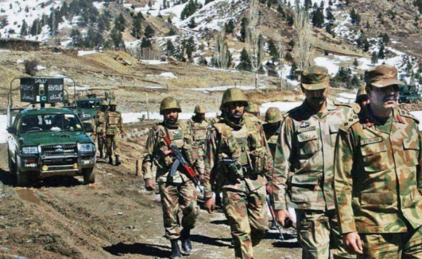 印度|边境士兵95步枪上一个细节，令印军开始恐慌，俄：释放重要信号