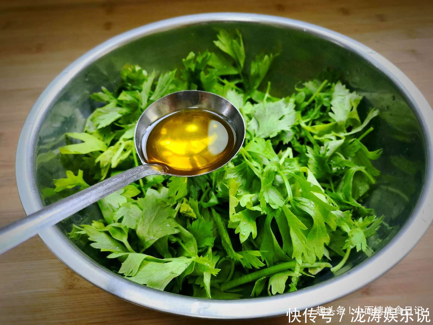 这菜,浑身都是宝,是菜也是药,很多人把它当垃圾扔了,真可惜!