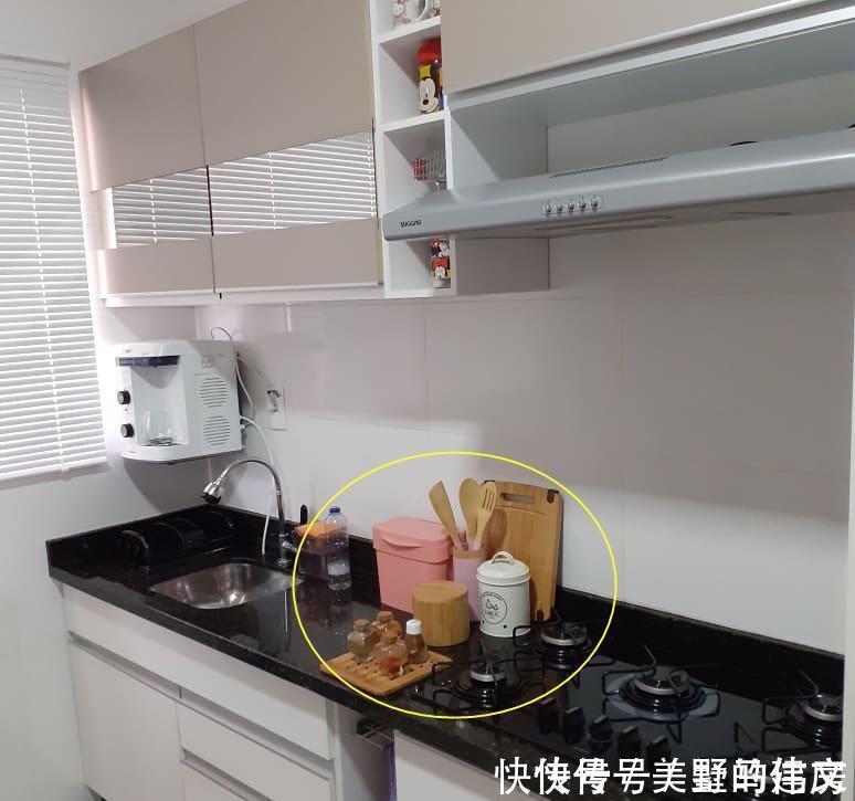 水槽|我为啥没想到？在厨房水槽和燃气灶间留10cm宽，小洞口大作用！