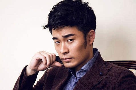 火锅店 同样都上过《跑男》,郑恺如今爱情事业双丰收,他却沦落成了网红