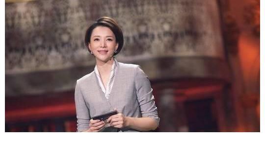 央視最強(qiáng)陣容齊聚，董卿攜手康輝穩(wěn)站C位，龍洋為何被力捧？