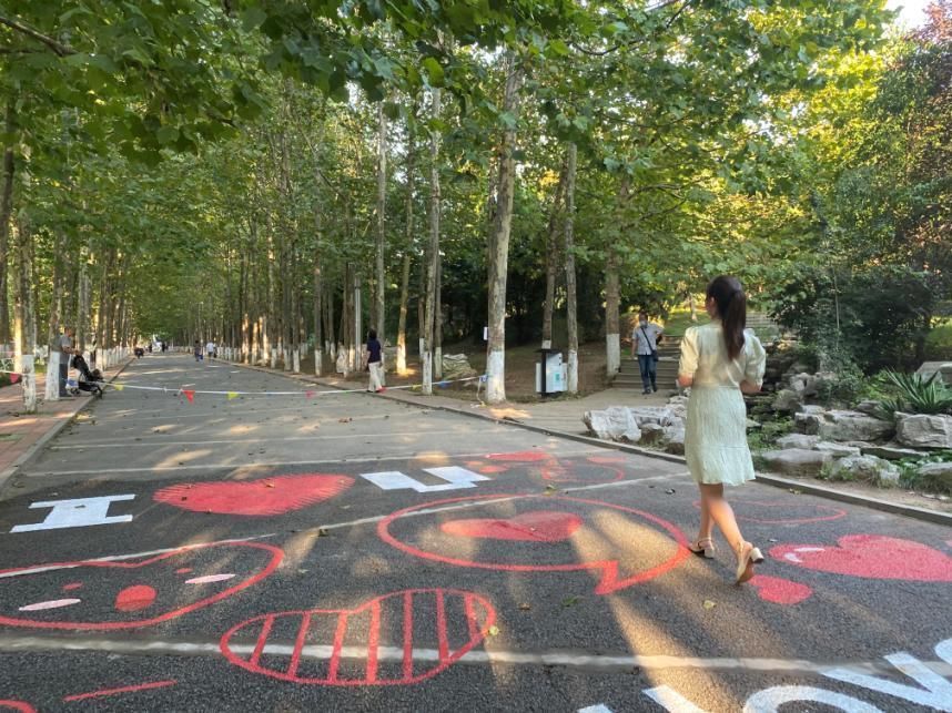 南区|青岛市南区新现“爱心路” 浪漫时尚再添新风景