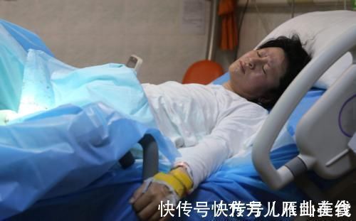 养育|得知55岁妈妈怀孕,女儿控诉:“你生的哪是弟弟,明明就是儿子”