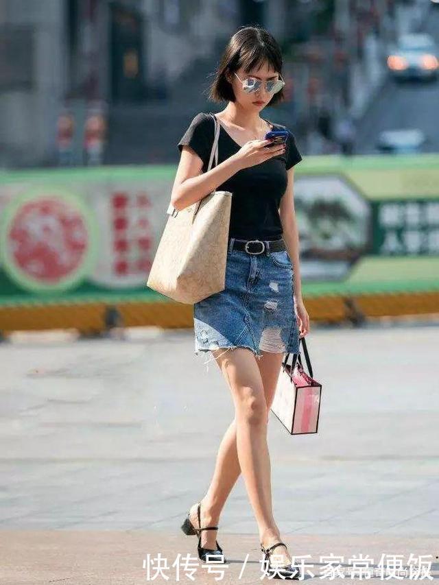 小姐姐|小姐姐好有魅力,穿米白色“挂脖”连衣裙,时尚浪漫又性感