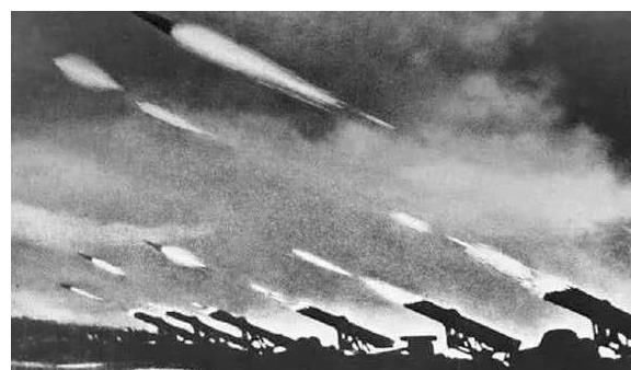 每次|抗美援朝，喀秋莎一轮齐射寸草不生，每次轰炸歼敌3000人