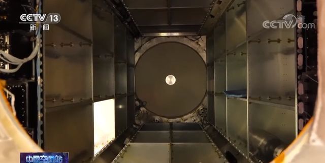 李志辉 我国空间站一天能看到 16 次日出,天舟二号货仓物品扫码识别