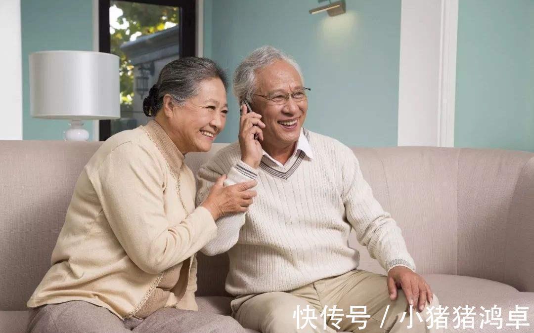 孝顺|孩子以后是否孝顺,从3个方面就能看得一清二楚,不用等三十年后