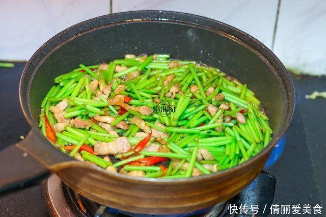  茼蒿茎|这个菜貌不惊人，却营养丰富，可惜很多人冷落了它！