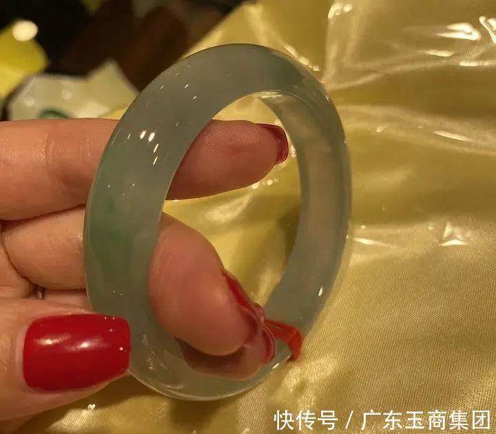 奢侈品|展会级别的翡翠长什么样,开眼!