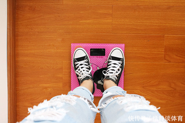 共性|岁数大了但还显年轻的女性,都有啥共性?若你有,说明不易衰老