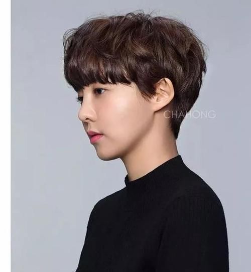 女生|纠结长发or短发?圆脸、方脸女生这样选发型才最美!