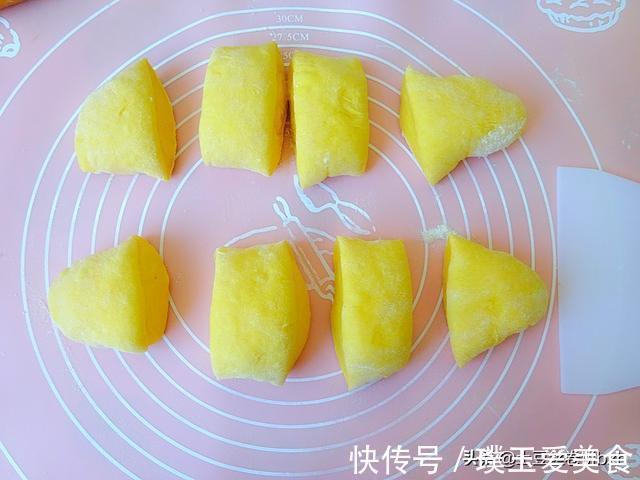 翻倍|立秋后黑芝麻要常吃,教你做最好吃的胡萝卜黑芝麻饼,营养翻倍