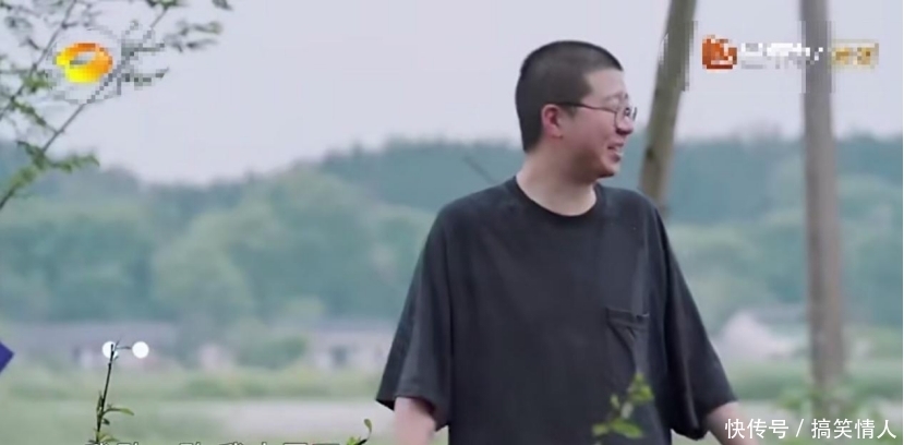 何炅 《向往》李诞陈赫抱怨干活累,何炅反驳:张子枫都搬得动