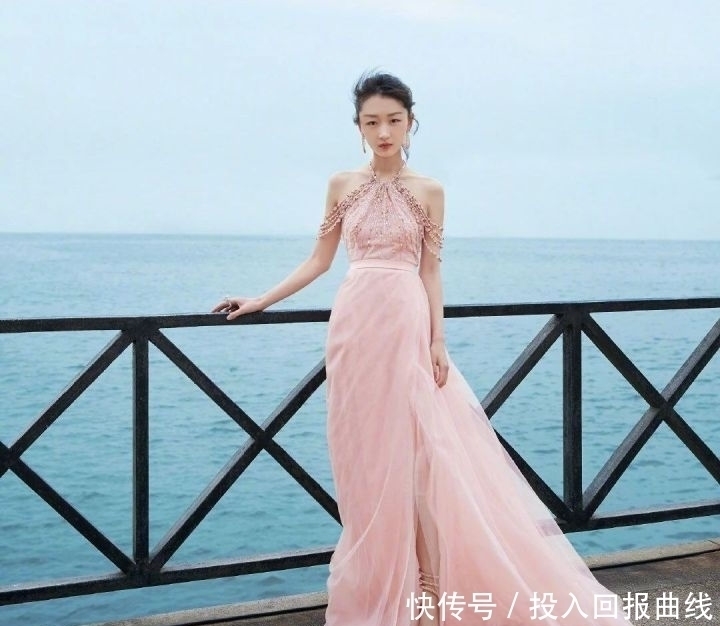 尽显|浪漫的七夕适合穿粉色的服饰,减龄又很清新,尽显青春活力