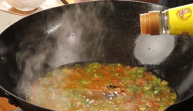 酸辣可口的酸甜炸蛋,只需要3步就搞定,好吃又不贵