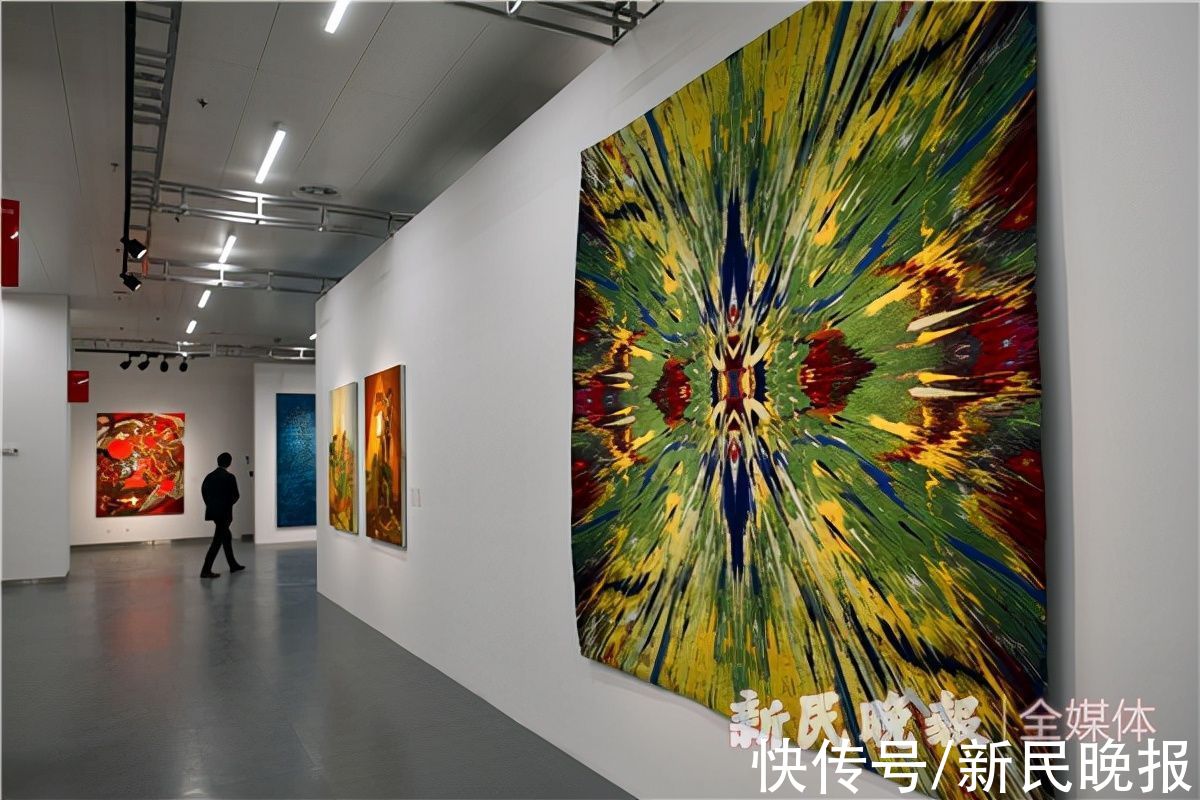 艺术品#走进首届上海自贸区艺术季，就仿佛踏入电影《信条》里的场景