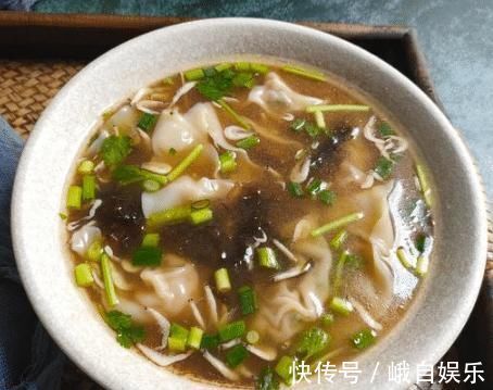五花肉|大厨教你调馄饨汤，只需三样食材，简单一冲，做出来比买的还好吃