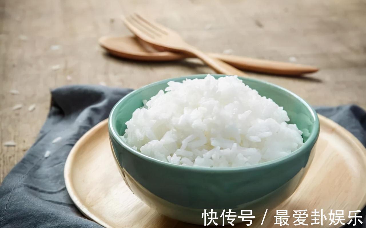 身体|妇科医生:女性过了50岁,需要及时补充这4种“营养素”,别忽视