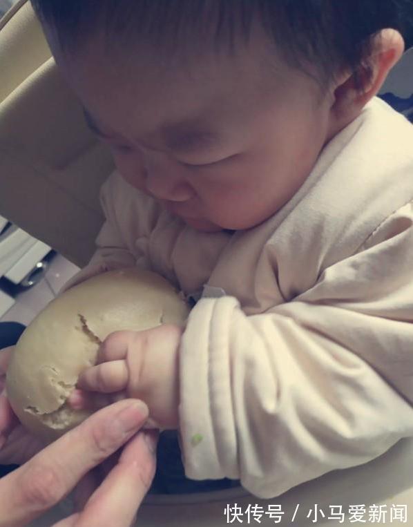 米粉|1岁内宝宝吃饭饭,这几种食物不能出现在碗里,要添加黑名单