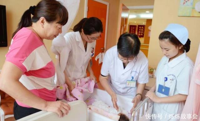 产房|得知儿媳生了个“小公主”,奶奶欢快地手舞足蹈,这反应太真实